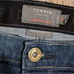 Torrid  Jeans Plus Size 18 Bombshell Skinny  Stretchy Button fly Premium Denim Photo 2