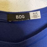 BDG  Cap Sleeve Shark Bite Hem T-Shirt EUC Sz M Casual Stretchy Contemporary Photo 1