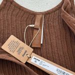 SKIMS  Sheer Knit Plunge Tank in Bison, Size Medium Photo 7