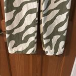 SheIn  Zebra Striped High Waisted Women's Straight Leg Jeans women's Size XS Photo 2