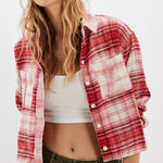 American Eagle  Cozy Cropped Flannel in Pink Photo 0
