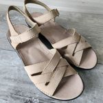 Easy Spirit  Beige Leather Strappy Sandals Comfy Adjustable Ankle Womens Sz 7.5 N Photo 3