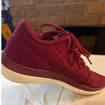 Under Armour  Womens UA Slingride 2 Running Shoes Size 8 Berry & White Photo 8