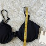Good American New  Women’s Showoff Curve Bikini Top in black size Medium Photo 3
