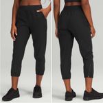 Lululemon  Adapted State High-Rise Cropped Jogger 23" Size 14 Photo 1