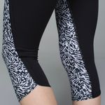 Lululemon Run: Top Speed Crop Mini Brushed Animal Black & White Crop Pant Size 6 Photo 3