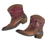 Vince Camuto  Madalissa Two Tone Leather Studded Boots‎ Size 8 Brown Red Shoes Photo 1