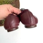 Tory Burch Womens Shoes Flats Caroline Burgundy Purple Leather 7.5 Photo 6