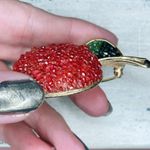 285. Vintage Glass Seed Beads Fruit Teacher’s Gift Red Beaded Apple Brooch Photo 3