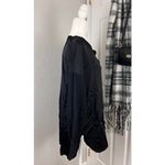 LYSSÉ LYSSE The Eco Satin Shirt (EcoVero™ Stretch Satin) Photo 10