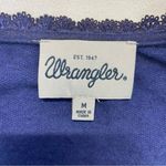 Wrangler  Crochet Lace V-neck Top Size Medium distressed blue crochet sleeves Photo 3