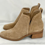 Gianni Bini  Caffery Boots Suede Block Heel Ankle Bootie Size 6 Photo 0