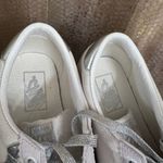 Vans  Womens Used Sport Low Suede High Shine Gray Silver Sneaker Shoes Size 10 Photo 2