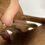 Earth Origins  Kingsley gold leather wedge sandals size‎ 7 Photo 5