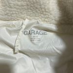 Garage  Vest Cropped Photo 2