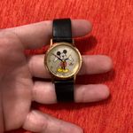 Seiko Vintage 1990s lorus by  disney Mickey Mouse gold tone quartz wrist watch! Photo 6