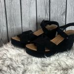 American Eagle black platform sandals – stylish and super comfy! Size 7.5, brand new, never worn. Photo 2