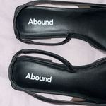 Abound  Black Flat Photo 3