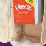 Liz Claiborne Traveling cosmetic case Photo 2