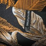 Pretty Little Thing Women  2 piece vacation outfit Photo 4