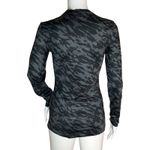 Nike  Shirt Womens XS Gray Dri-Fit Golf Tour‎ Performance Base Layer Athleisure Photo 3