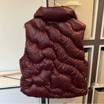 Canada Goose NWT  Cypress Puffer Vest Botanical Quilt in Garnet Stone Burgundy Photo 4