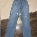 Abercrombie & Fitch Ultra High Rise 90s Straight Jean Abercrombie denim classic in medium wash boho Photo 5