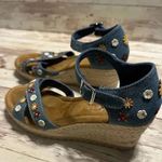 Skechers  Espadrille Sandals Size 7 Denim Floral Summer Silver Hardware Straps Photo 0