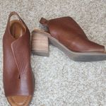 Lucky Brand  rhazy slingback heel size 9 leather Photo 2