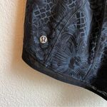 Lululemon  Miles Ahead Short (2.5")
Nouveau Mach Blue Black Photo 7