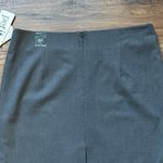 Amanda & Chelsea Women’s Petite Pewter Pencil Skirt Size 8P
NWT Photo 3