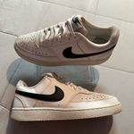 Nike  Cream and Black Low-Top Sneakers Photo 3