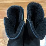 BEARPAW   Abigail boots women size 6. Photo 3