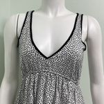 Hue  dotted floral v neck sleeveless nightgown Photo 1