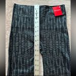 Spanx Women’s Shaping Black Geo Cropped Lamn Legging Mid Rise Size Medium NWT Photo 6