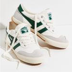 Gola Badminton Court Sneakers in Off White / Green Size 8 Photo 0