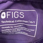 FIGS  Scrub Zamora Joggers Purple Jam Pharmacist Doctor Nurse Size XS EUC #2835 Photo 5