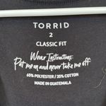 Torrid  Classic Fit Black Long Sleeve V-Neck Shirt Size 2 EUC #1370 Photo 3