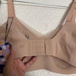 NWT Honeylove Crossover Seamless Wire Photo 6