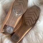 Liz Claiborne  Women's Tan Slip on Loafer Leather Shoes Size 8.5 Photo 5