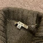 CAbi  small fuzzy vest Photo 4