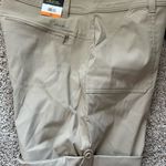 Eddie Bauer Rolled Hem Bermuda Short NWT Women's Tan Casual Shorts Photo 11