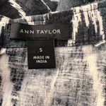 Ann Taylor  Green Black Cream Linen Blend Sleeveless Blouse Versatile Small Photo 2