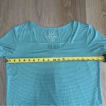 Kuhl  Blue Striped Lightweight Tshirt - Size Medium Photo 4