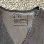 FIGS  shirt Photo 2