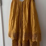 H&M Super cute flowy yellow romper - new  size 4 Photo 2