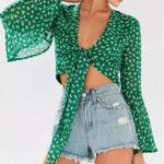 Urban Outfitters ‎ green printed tie front cropped blouse Photo 0