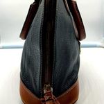 Dooney & Bourke black pebbled leather vintage tote bag serial number J7990553 Photo 2