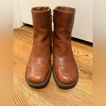 Timberland  Women's Brown Leather Boots size 6 Photo 2