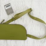 Everlane NWT Cactus Leather Sling Bag Photo 0
